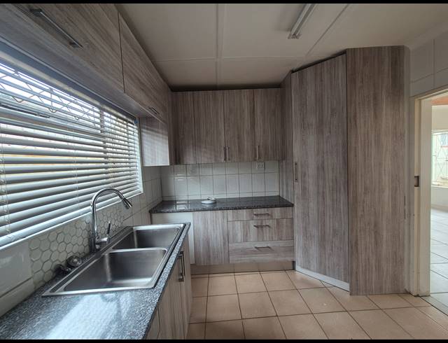 2 BEDROOM GARDEN COTTAGE TO LET IN DALVIEW